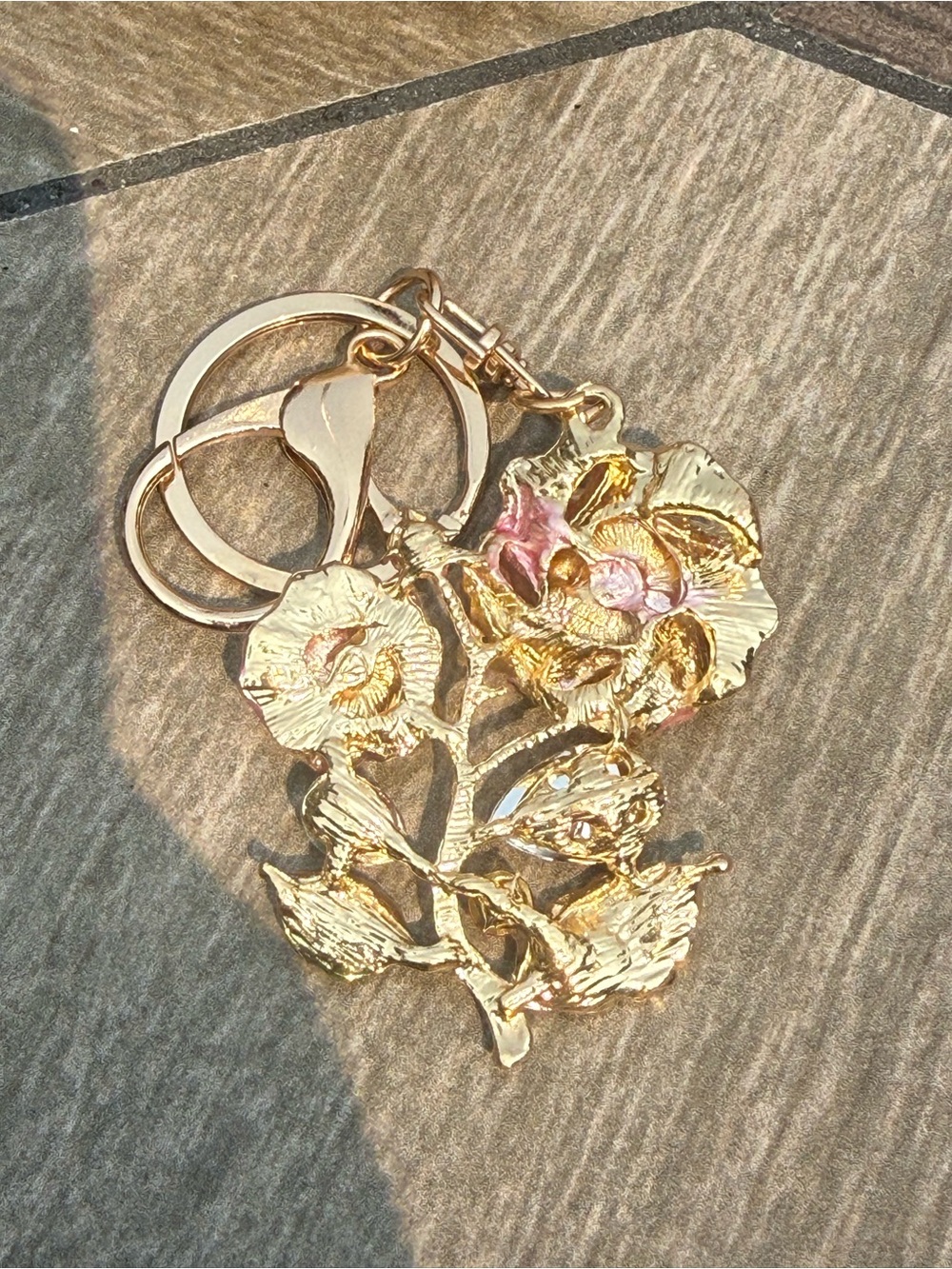 NWT Pink Crystal Rose Keychain with Green Accents - Picture 5 of 9